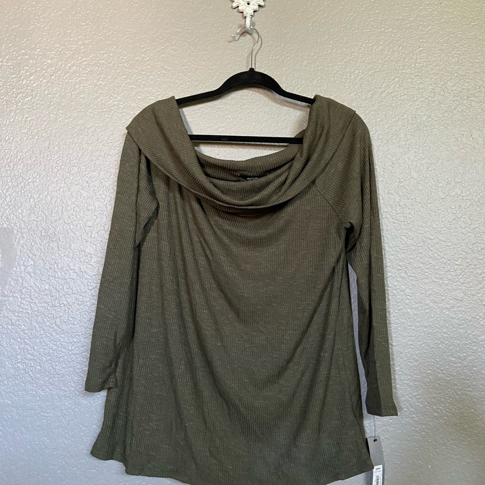 Brand New Women’s top